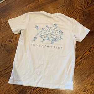NWOT Southern Tide light blue Fish Graphic Tee (boys L)